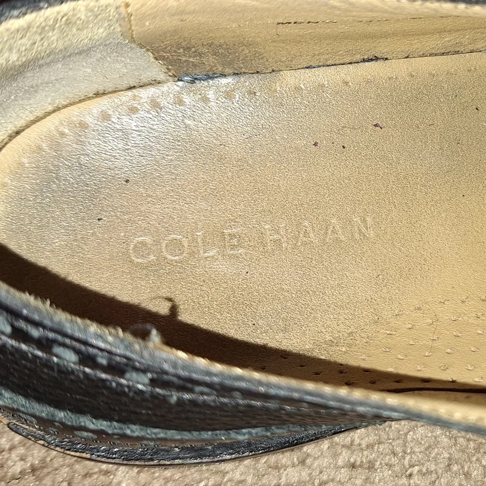 COLE HAAN / SIZE 11 1/2 M.  / BLACK MEN'S BROADWAY WINGTIP OXFORDS